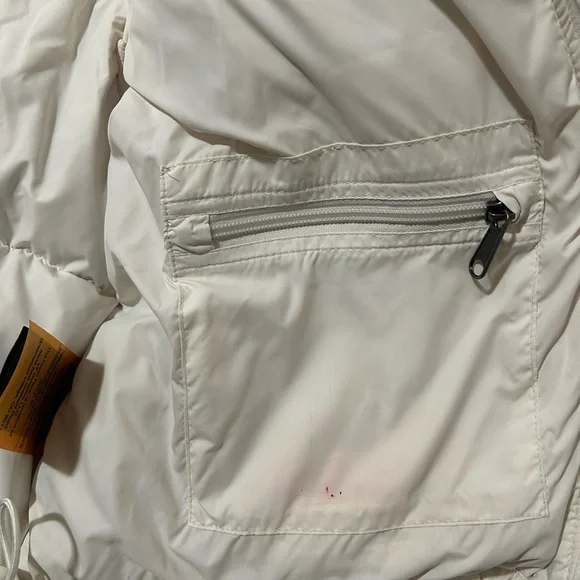 The North Face White Puffer Jacket - Picture 5 of 5